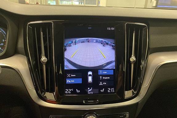 Volvo V60 Cross Country 14 of 15