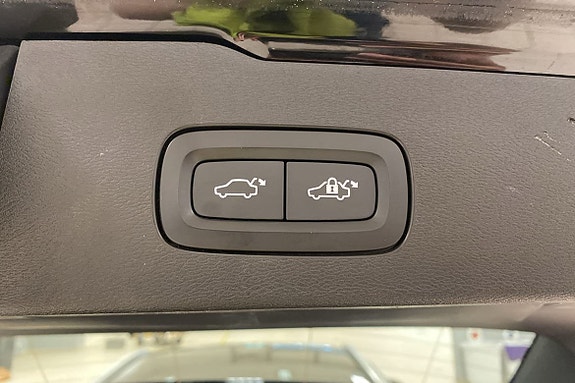 Volvo V60 Cross Country 13 of 15