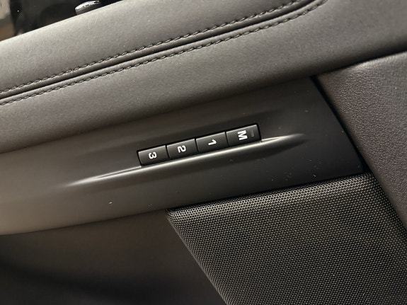 Land Rover Range Rover Evoque 24 of 25