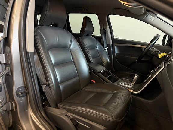 Volvo XC70 10 of 18
