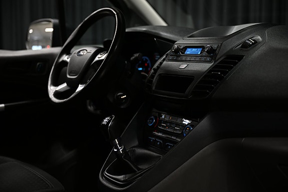 Ford Transit Connect 26 of 27