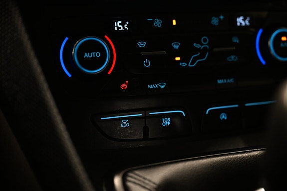 Ford Transit Connect 21 of 27