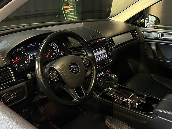 Volkswagen Touareg 11 of 24