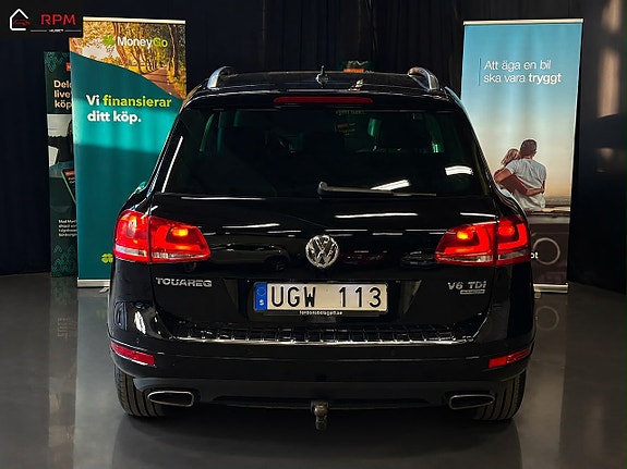 Volkswagen Touareg 3 of 24