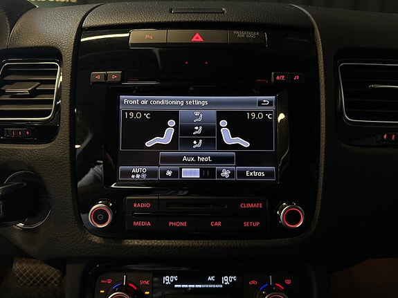 Volkswagen Touareg 14 of 24