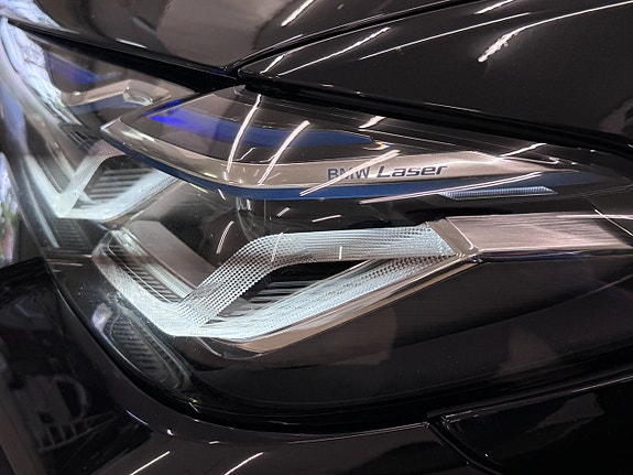 BMW M550i 7 of 29