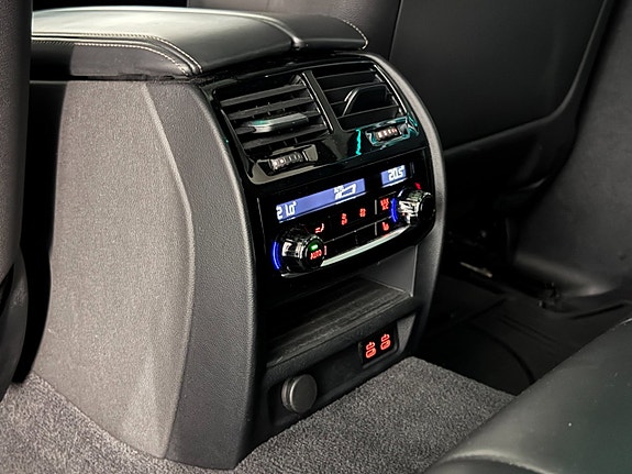 BMW M550i 11 of 29