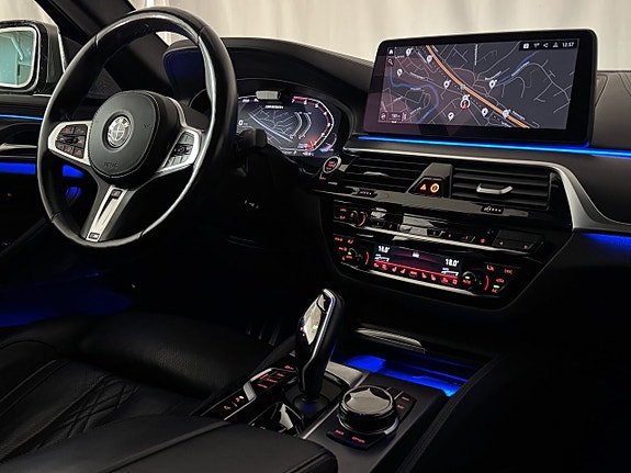 BMW M550i 28 of 29