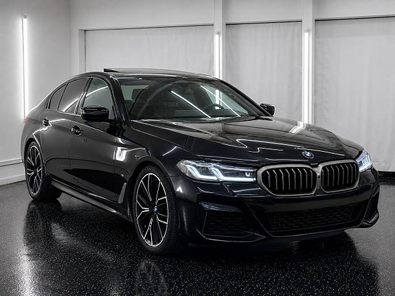 BMW M550i 3 of 29