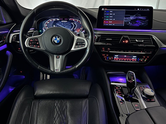 BMW M550i 27 of 29