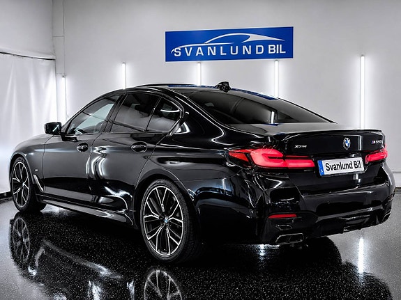 BMW M550i 5 of 29