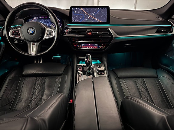 BMW M550i 26 of 29
