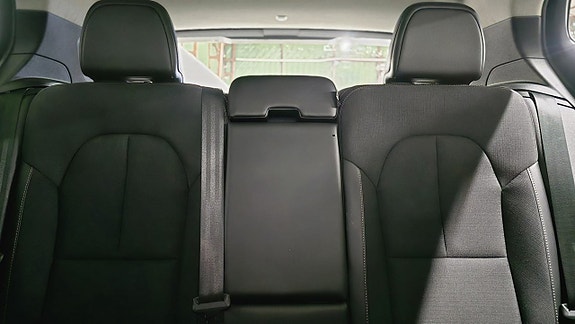 Volvo XC40 13 of 30