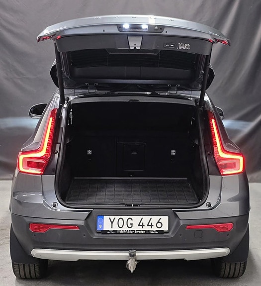 Volvo XC40 7 of 30