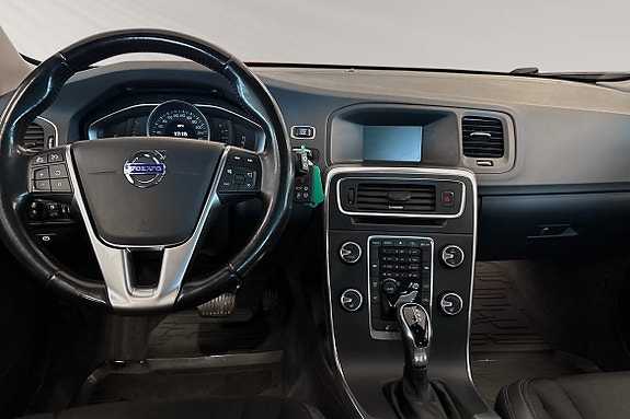 Volvo V60 Cross Country 9 of 23
