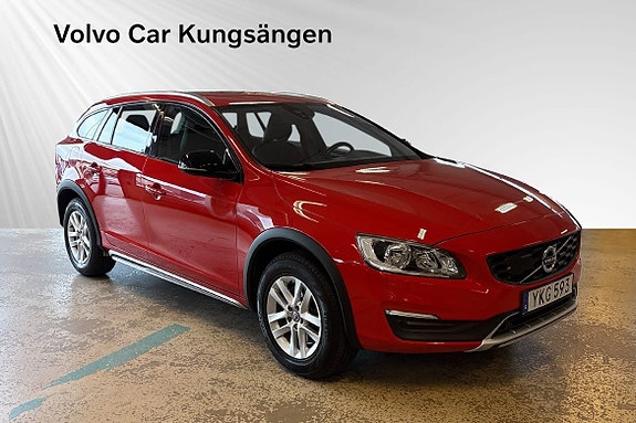 Volvo V60 Cross Country 6 of 23