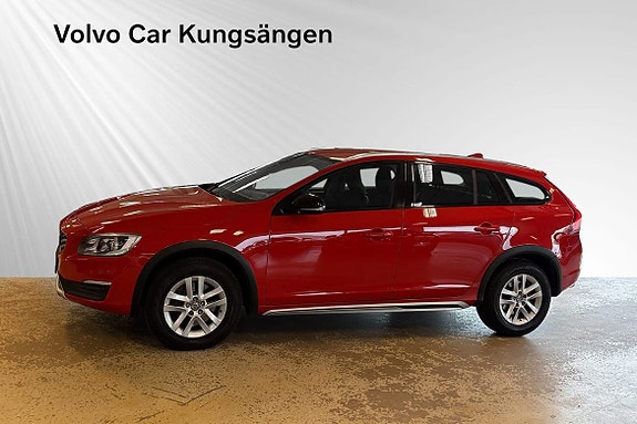 Volvo V60 Cross Country 3 of 23