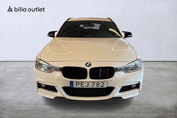 BMW 320d 2 of 20