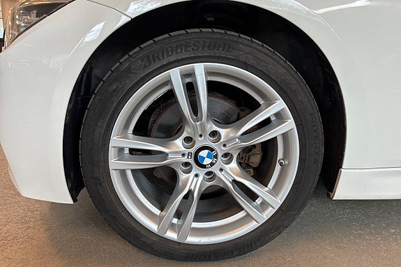 BMW 320d 8 of 20