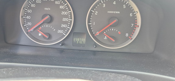 Volvo V50 6 of 8