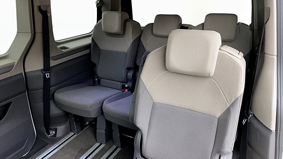 Volkswagen Multivan 11 of 12