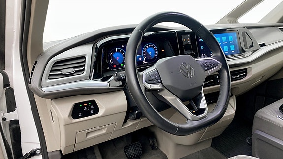 Volkswagen Multivan 7 of 12