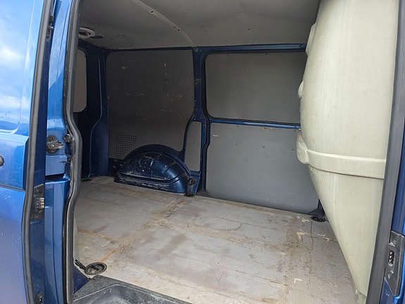 Volkswagen Transporter 7 of 9