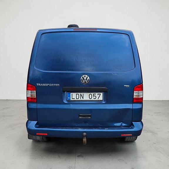 Volkswagen Transporter 2 of 9