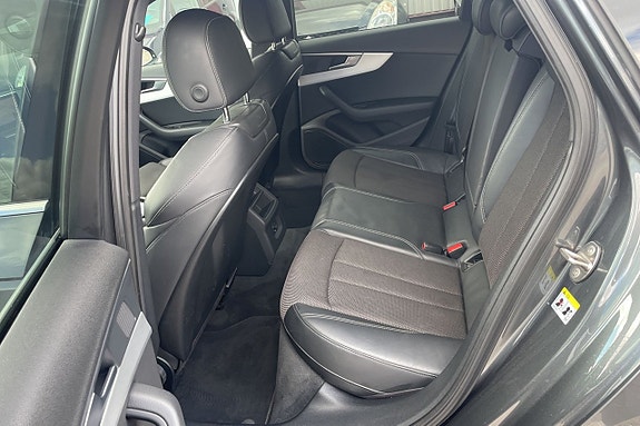 Audi A4 15 of 17