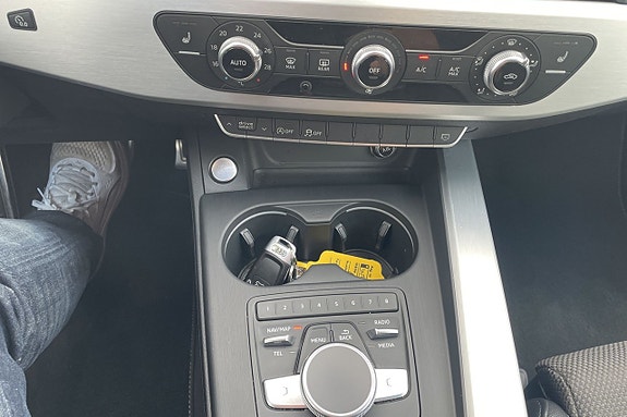 Audi A4 12 of 17