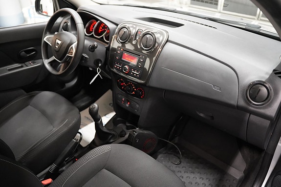 Dacia Logan 7 of 16