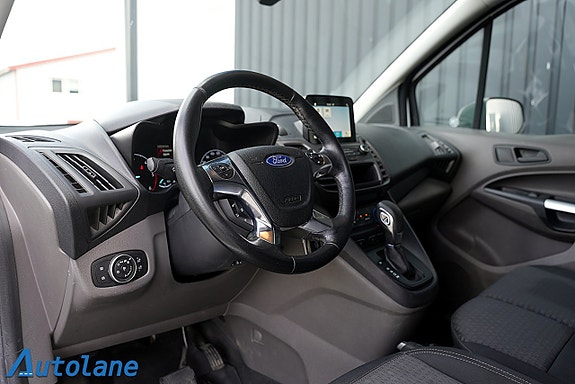 Ford Transit Connect 11 of 17