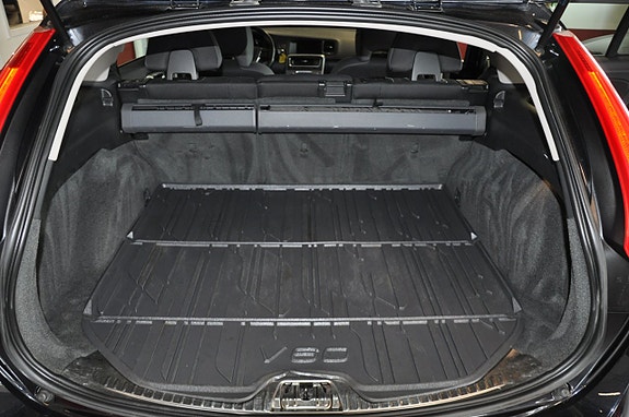 Volvo V60 11 of 14