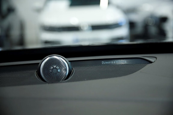 Volvo XC90 13 of 20