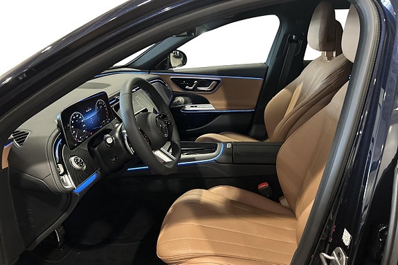 Mercedes-Benz E300 de 11 of 17