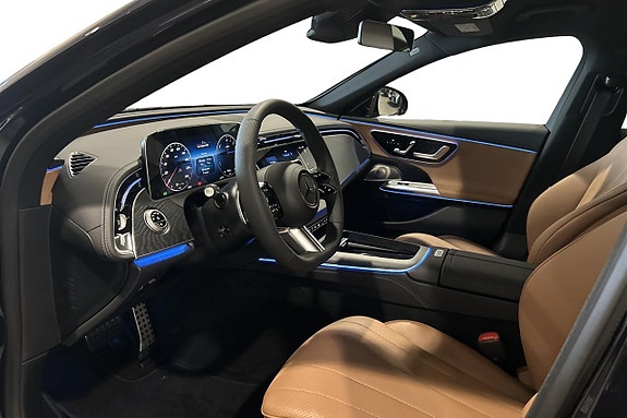 Mercedes-Benz E300 de 7 of 17