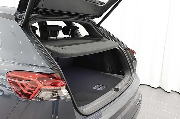 Audi Q4 e-tron 5 of 21