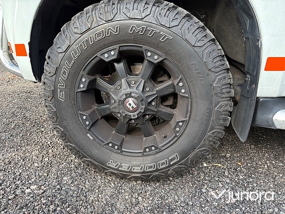 Isuzu D-max 10 of 26