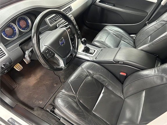 Volvo V70 9 of 12