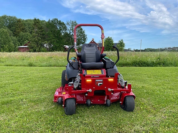 Ferris ZT2600 spakstyrd gräsklippare, 155 cm klippdäck, Demo