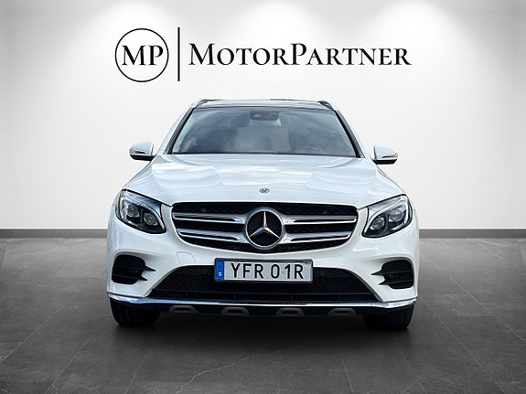Mercedes-Benz GLC220 d 2 of 20
