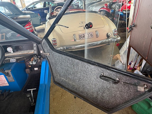 Microcar Charly Camel "Bond Bug" Mopedbil 16 of 26