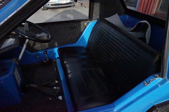 Microcar Charly Camel "Bond Bug" Mopedbil 13 of 26