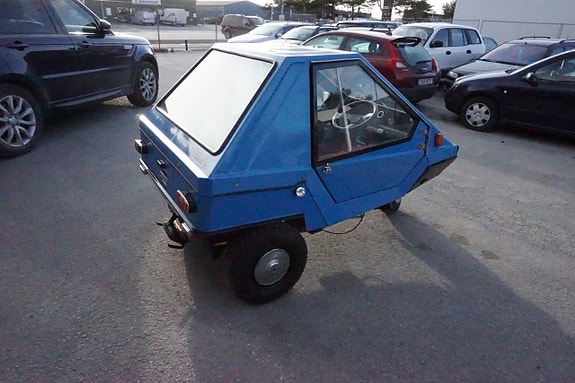 Microcar Charly Camel "Bond Bug" Mopedbil 11 of 26