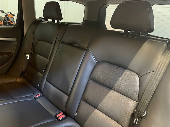 Volvo XC70 13 of 25