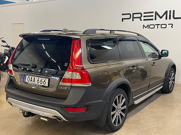 Volvo XC70 5 of 25