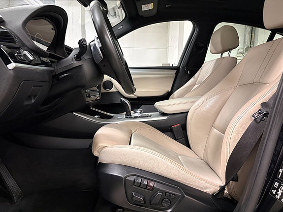 BMW X4 8 of 30