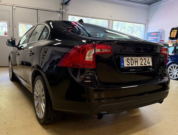 Volvo S60 6 of 22