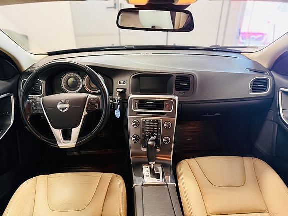 Volvo S60 16 of 22