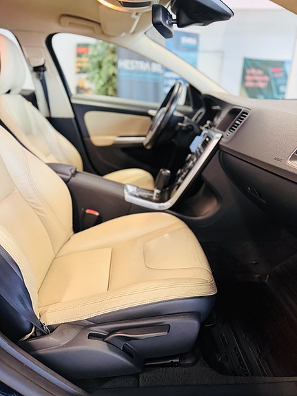 Volvo S60 21 of 22